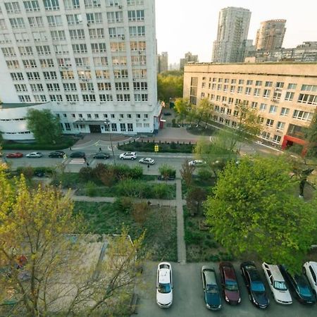 Уютная Студия На Метро Печерская В Центре Киева Kiew Exterior foto